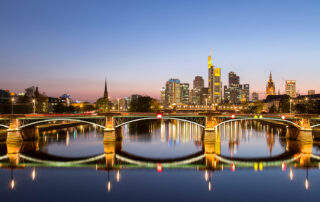 Frankfurt Skyline Nacht 2015-02