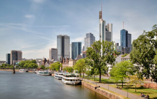 Skyline Frankfurt 2015-04