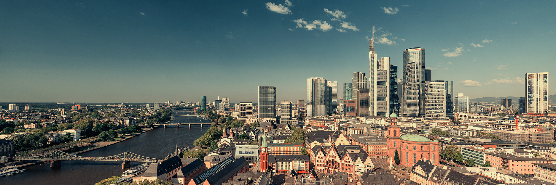 Frankfurt Domblick Panorama – Blue Mood Look – BILD-ID: bmlp_003 Frankfurt Domblick Panorama - Blue Mood Look